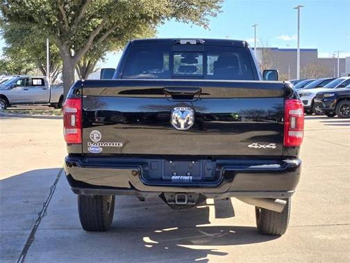 2024 RAM 3500 Laramie Crew Cab 4x4 8' Box