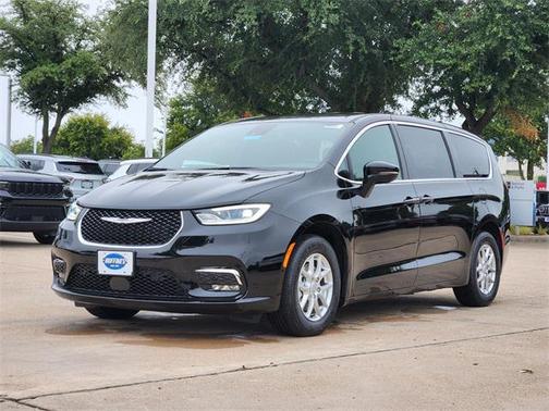 2025 Chrysler Pacifica L