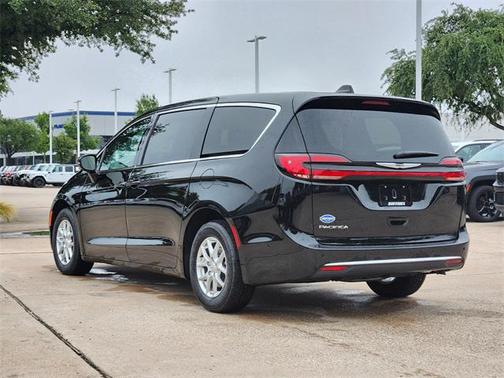 2025 Chrysler Pacifica L