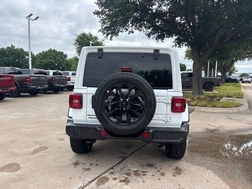 Bright White 2025 Jeep Wrangler 4xe Sahara