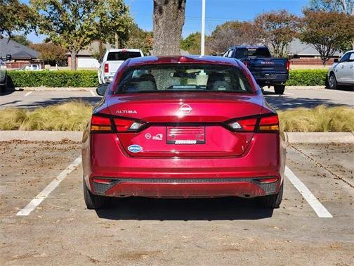 2025 Nissan Altima SV FWD