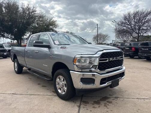 2024 RAM 2500 Laramie Crew Cab 4x4 6'4' Box
