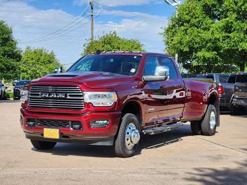 2024 RAM 3500 Laramie Crew Cab 4x4 8' Box