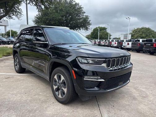 Diamond Black Crystal Pearlcoat 2022 Jeep Grand Cherokee 4xe Base