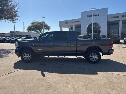 2024 RAM 2500 Laramie Crew Cab 4x4 6'4' Box