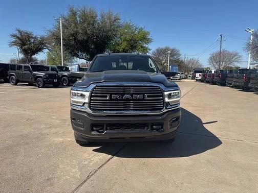2024 RAM 2500 Laramie Crew Cab 4x4 6'4' Box