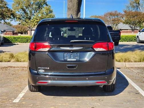 2018 Chrysler Pacifica Touring Plus