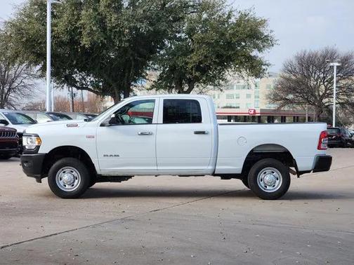 2022 RAM 2500 Tradesman Crew Cab 4x4 6'4' Box