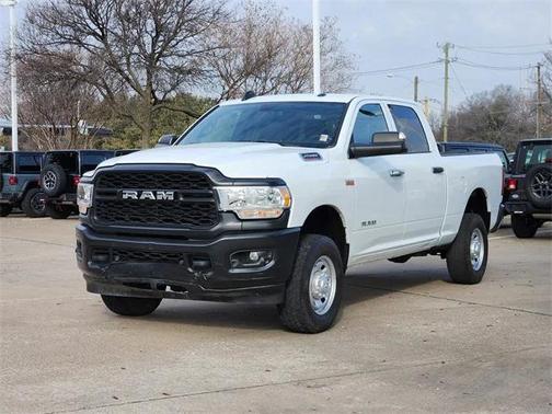 2022 RAM 2500 Tradesman Crew Cab 4x4 6'4' Box