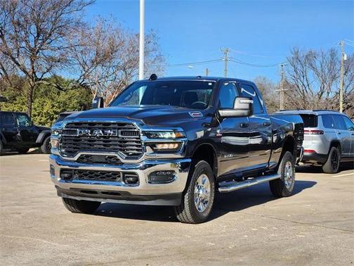2025 RAM 2500 Big Horn Crew Cab 4x4 6'4' Box