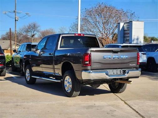 2025 RAM 2500 Big Horn Crew Cab 4x4 6'4' Box