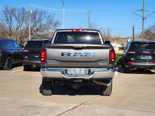 2025 RAM 2500 Big Horn Crew Cab 4x4 6'4' Box