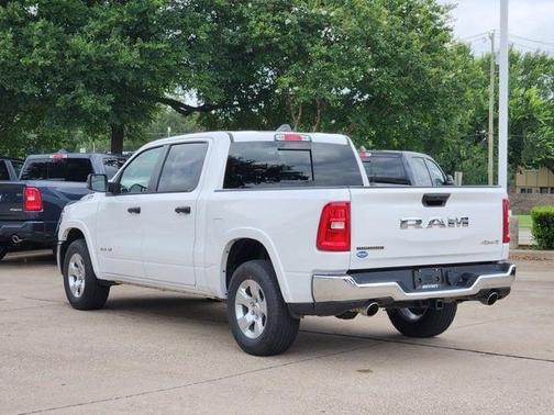 Bright White 2025 RAM 1500 Big Horn/Lone Star