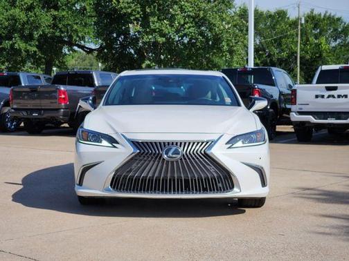 Eminent White Pearl 2020 Lexus ES 350 Base