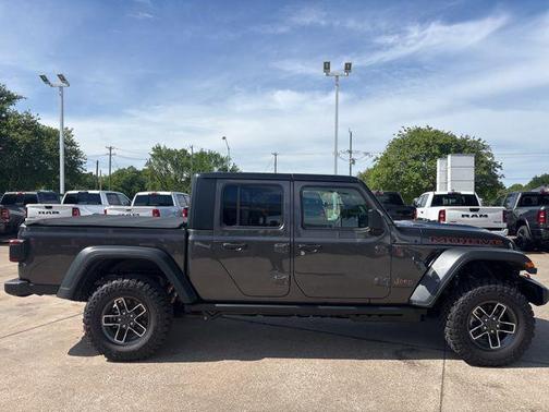 Granite Crystal 2026 Jeep Gladiator Mojave 4x4