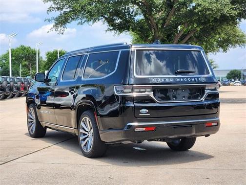 2023 Jeep Grand Wagoneer L 4x4