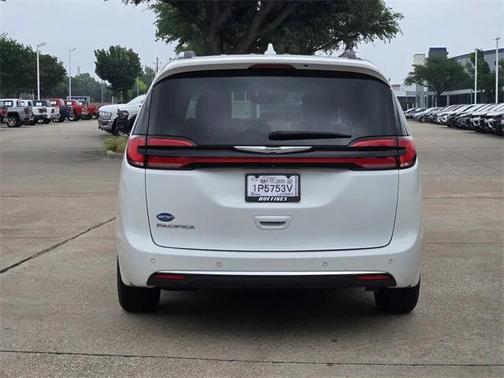 2021 Chrysler Pacifica Touring L