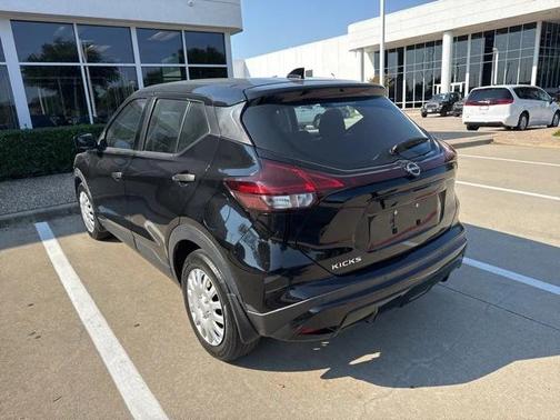 2023 Nissan Kicks S