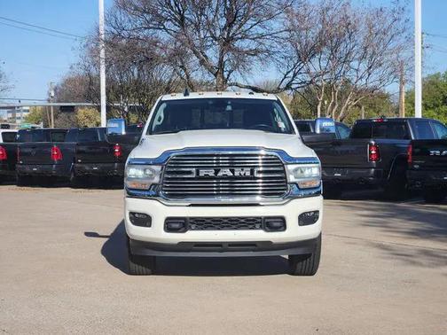 2024 RAM 3500 Laramie Crew Cab 4x4 6'4' Box