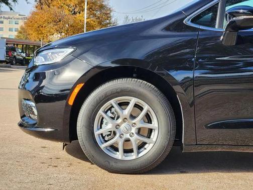 2026 Chrysler Pacifica L