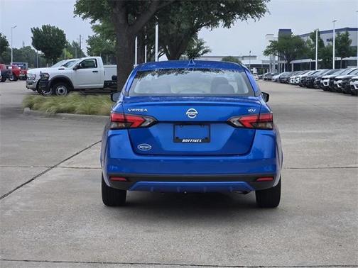 2022 Nissan Versa 1.6 SV