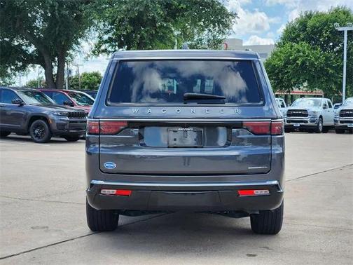 2023 Jeep Wagoneer L Series II 4x2