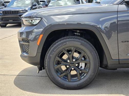 2025 Jeep Grand Cherokee Altitude