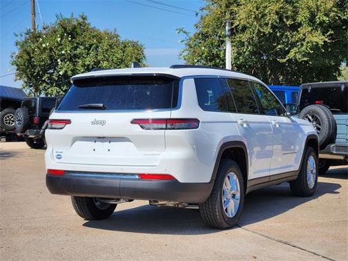 2025 Jeep Grand Cherokee L Laredo