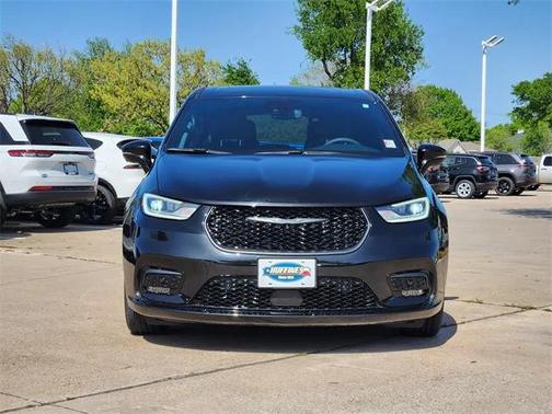 2022 Chrysler Pacifica Hybrid Limited