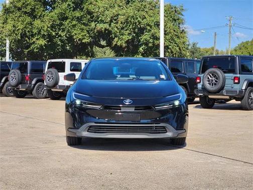 2023 Toyota Prius LE