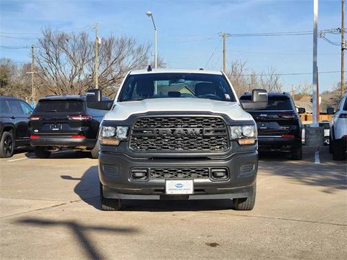 2024 RAM 2500 Tradesman Crew Cab 4x4 8' Box