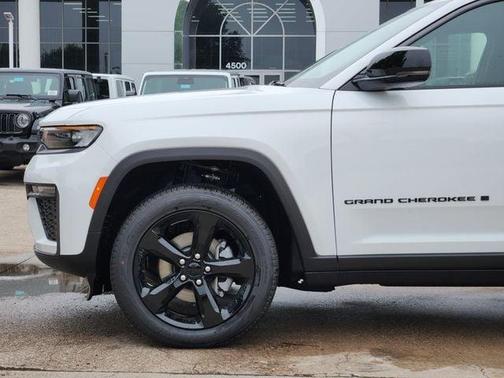 Bright White Clearcoat 2026 Jeep Grand Cherokee Limited