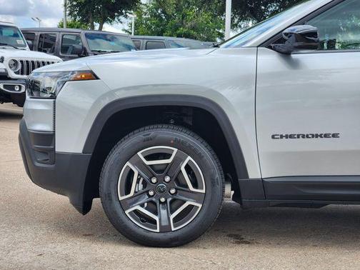 Silver Zynith Clearcoat 2026 Jeep Cherokee Limited
