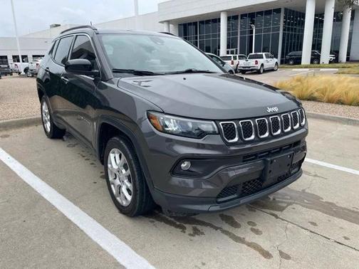 2024 Jeep Compass Latitude Lux