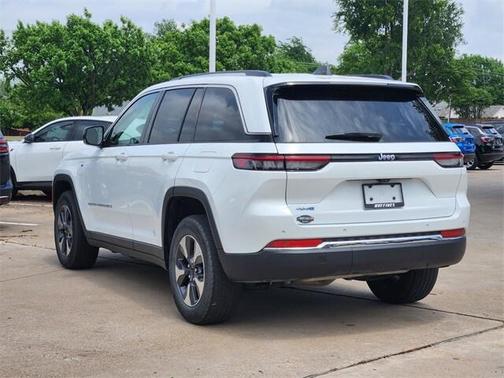 2022 Jeep Grand Cherokee 4xe Base