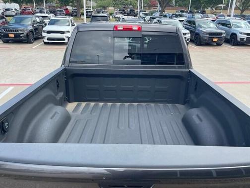 2024 RAM 2500 Tradesman Crew Cab 4x4 6'4' Box