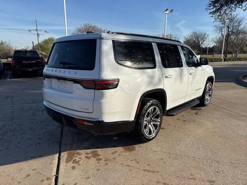 2024 Jeep Wagoneer Series II 4x2