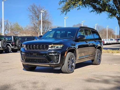 Diamond Black Crystal Pearlcoat 2026 Jeep Grand Cherokee L Limited
