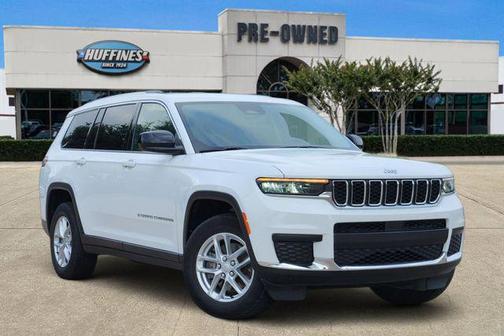 Bright White Clearcoat 2022 Jeep Grand Cherokee L Laredo