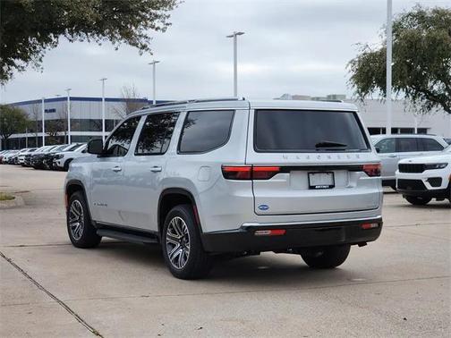 2023 Jeep Wagoneer Series II 4x2