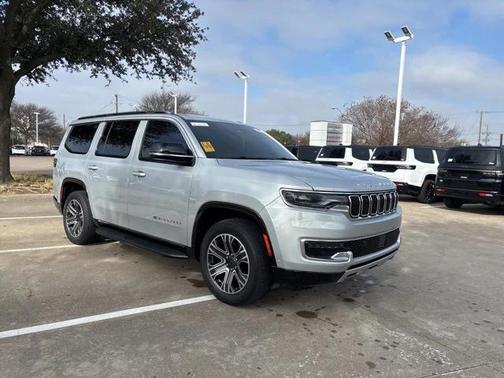 2023 Jeep Wagoneer Series II 4x2