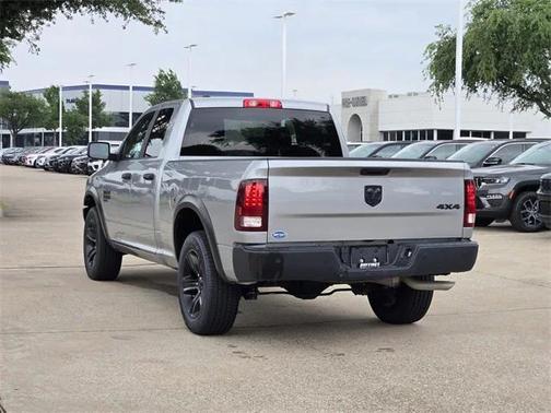 2022 RAM 1500 Classic SLT