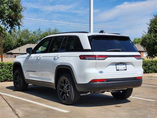 2025 Jeep Grand Cherokee Altitude