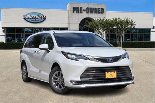 2023 Toyota Sienna XLE 7 Passenger