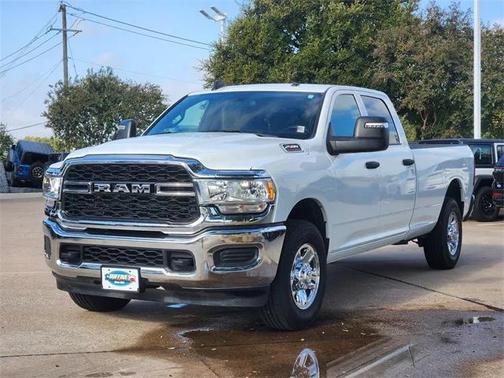 2024 RAM 2500 Tradesman Crew Cab 4x2 8' Box