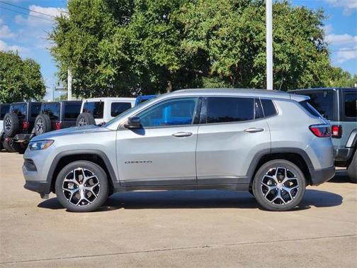 2024 Jeep Compass Latitude