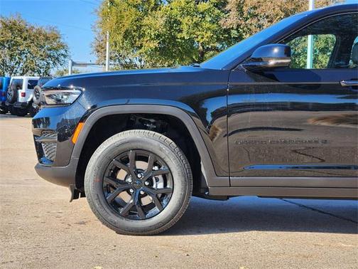 2025 Jeep Grand Cherokee Altitude