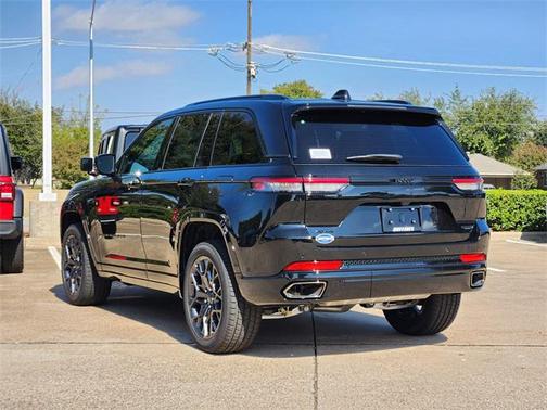 2025 Jeep Grand Cherokee Summit