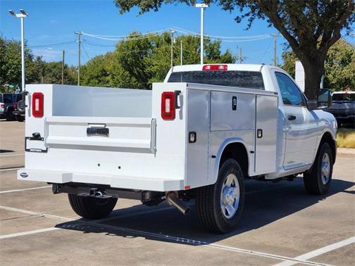 2024 RAM 2500 Tradesman Regular Cab 4x2 8' Box