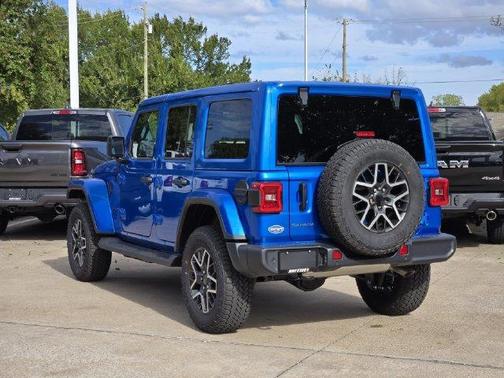 Hydro Blue Pearlcoat 2027 Jeep Wrangler Sahara